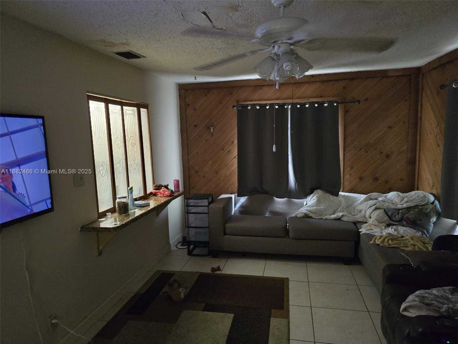 Small Image of 8102 SOUTH WEST 20TH ST, North Lauderdale Number 15