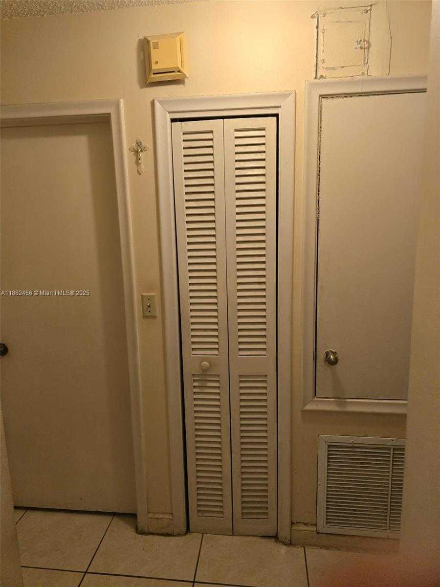 Small Image of 8102 SOUTH WEST 20TH ST, North Lauderdale Number 24