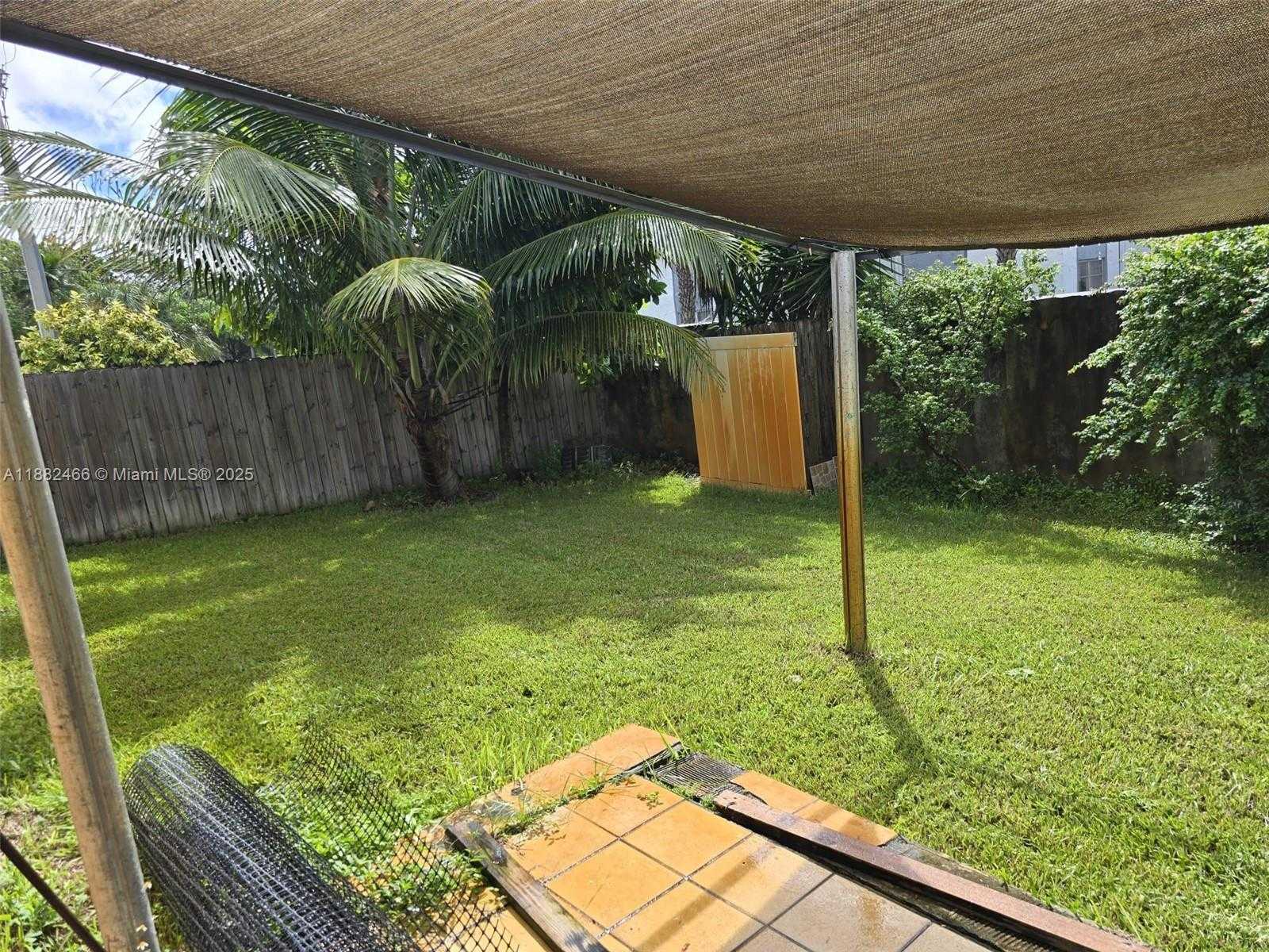 Small Image of 8102 SOUTH WEST 20TH ST, North Lauderdale Number 32