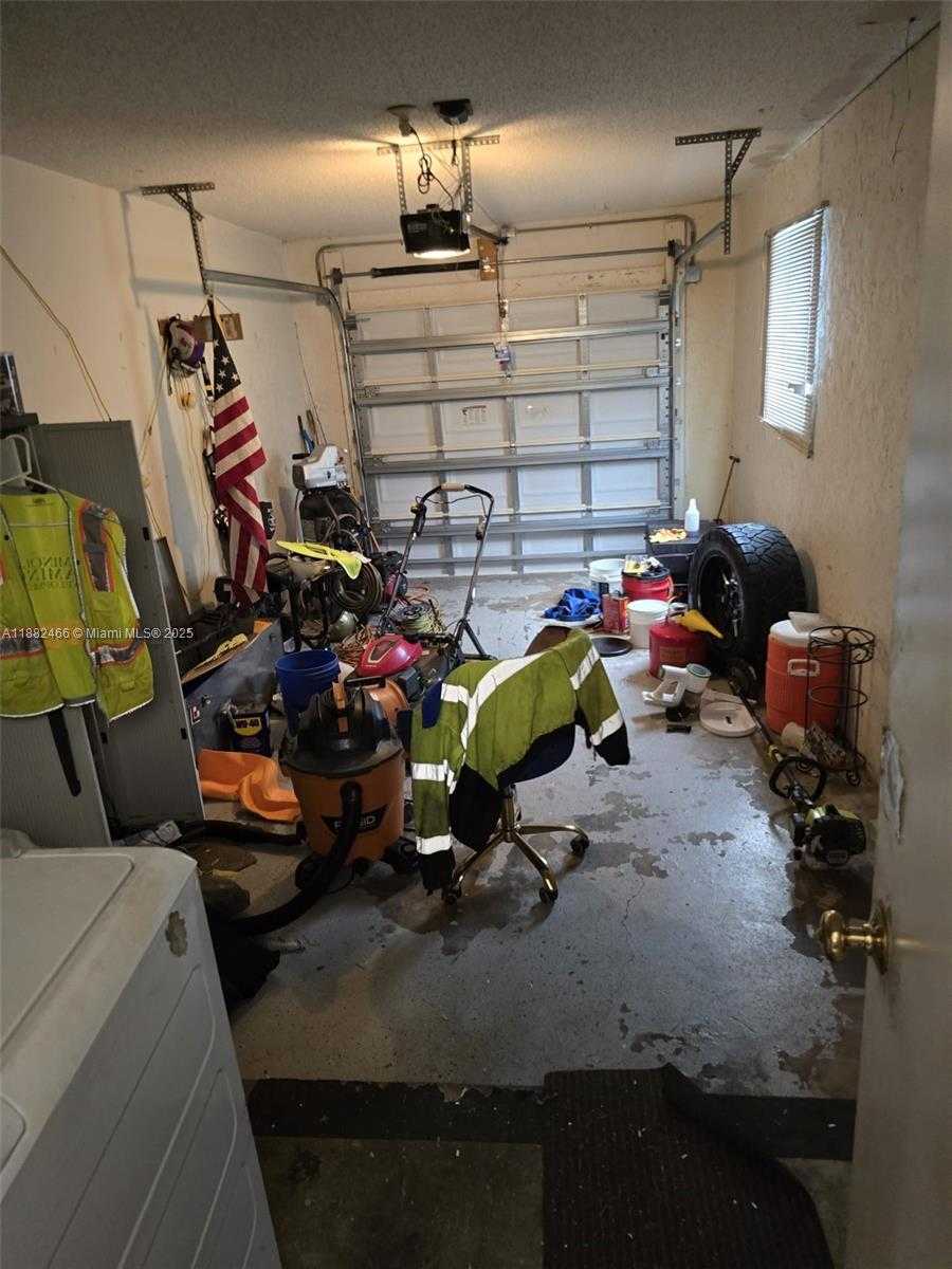 Small Image of 8102 SOUTH WEST 20TH ST, North Lauderdale Number 4