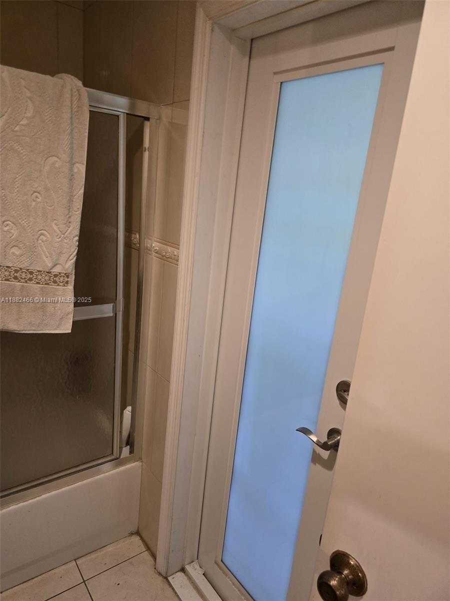 Small Image of 8102 SOUTH WEST 20TH ST, North Lauderdale Number 6