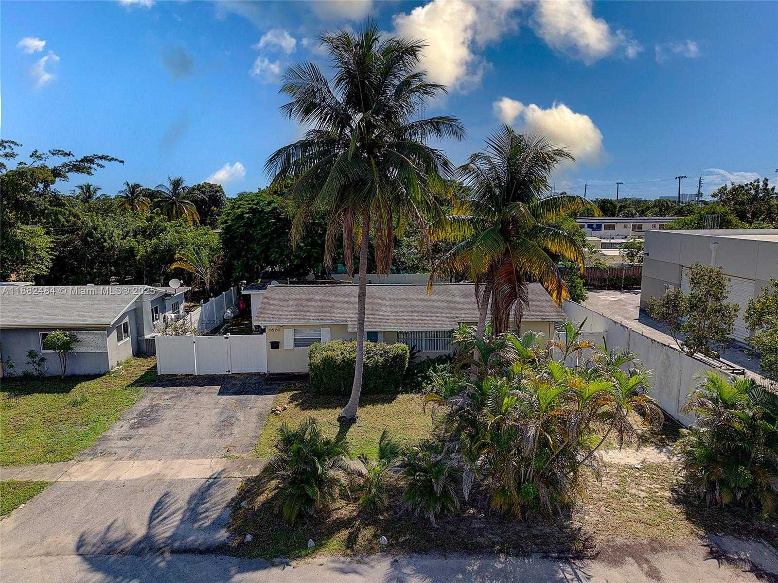 Small Image of 1620 NORTH WEST 2ND AVE, Pompano Beach Number 2