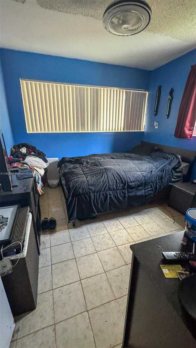 Small Image of 683 SOUTH EAST 6TH PL, Hialeah Number 11
