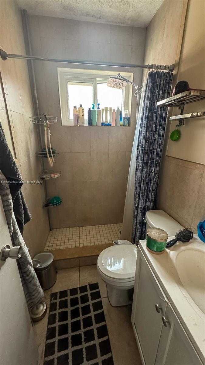 Small Image of 683 SOUTH EAST 6TH PL, Hialeah Number 12