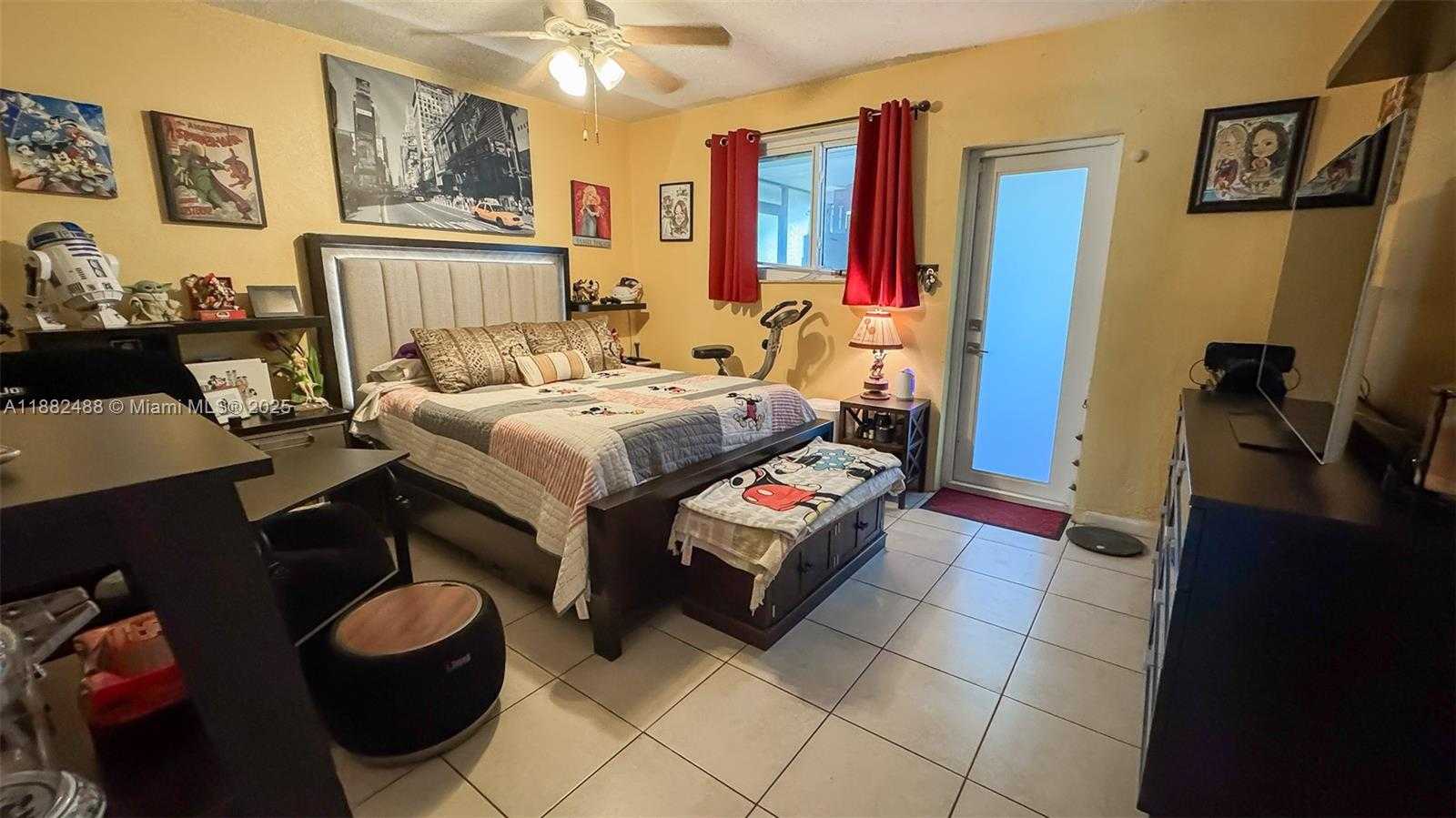 Small Image of 683 SOUTH EAST 6TH PL, Hialeah Number 4