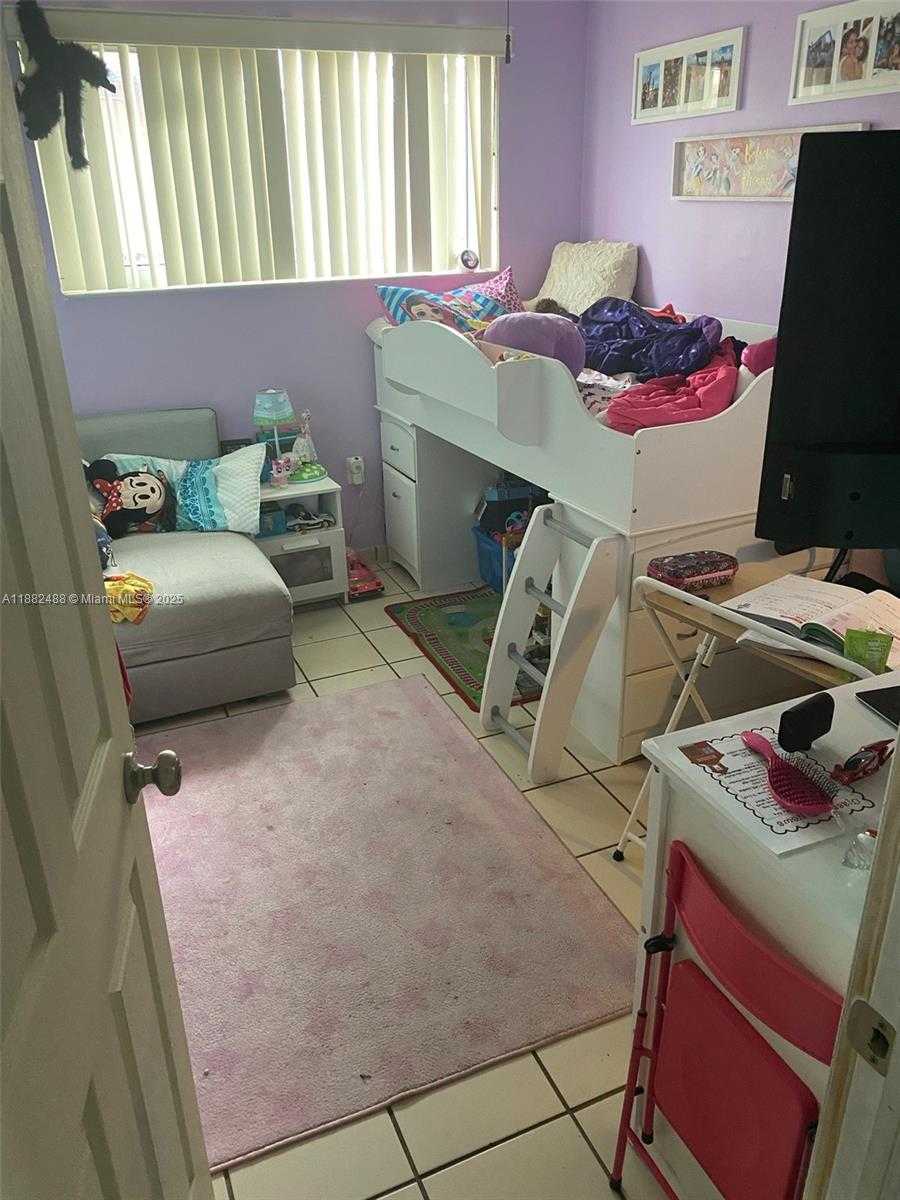 Small Image of 683 SOUTH EAST 6TH PL, Hialeah Number 8
