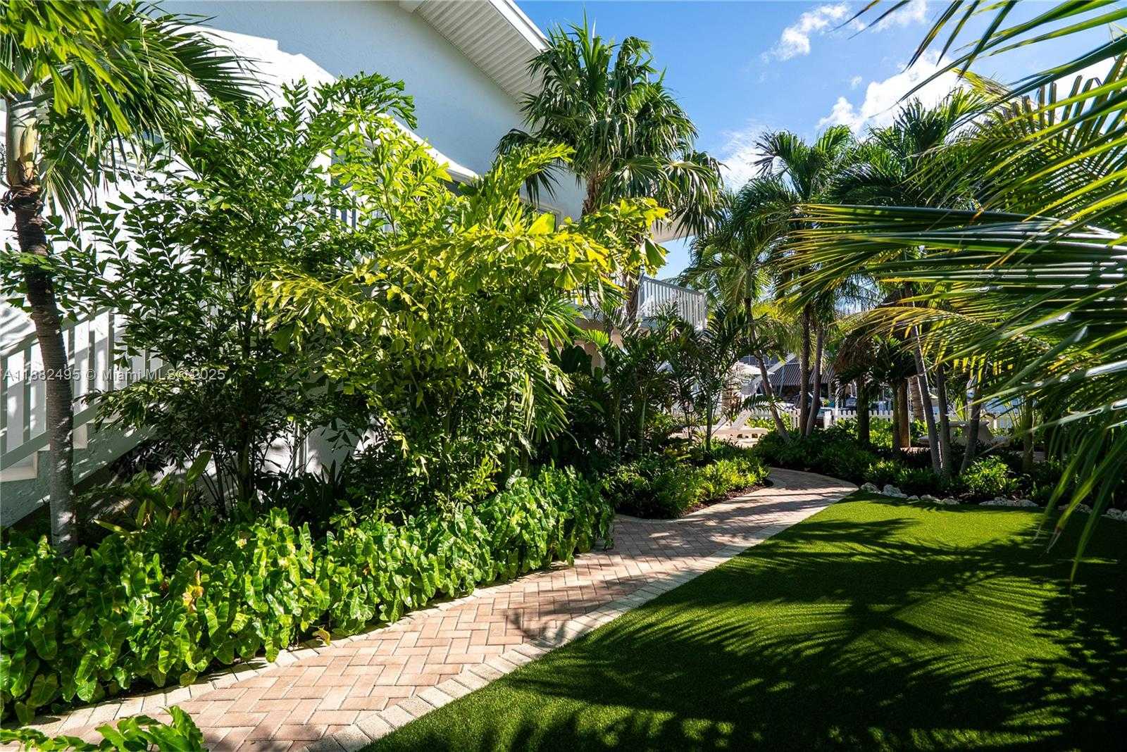 Small Image of 240 MOHAWK ST, Islamorada Number 34