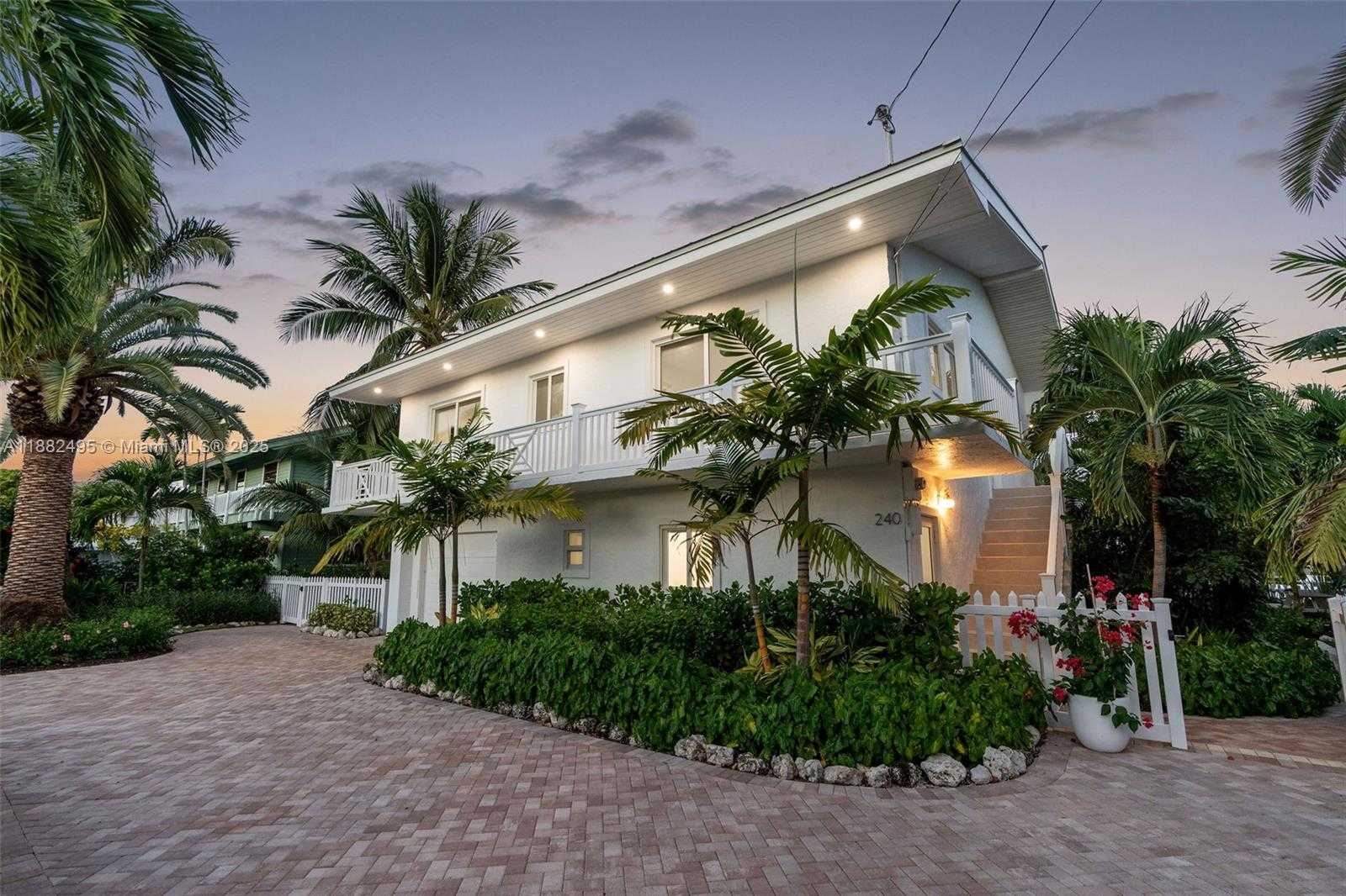 Small Image of 240 MOHAWK ST, Islamorada Number 67