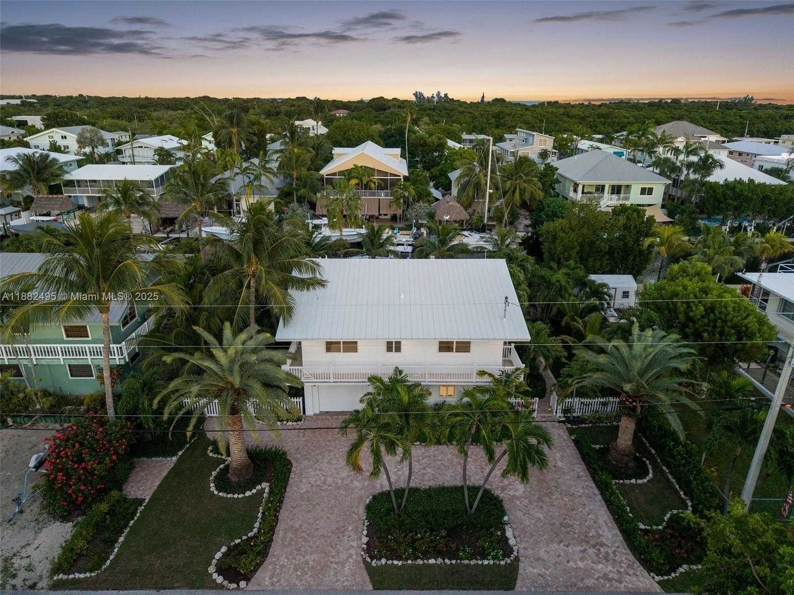 Small Image of 240 MOHAWK ST, Islamorada Number 71