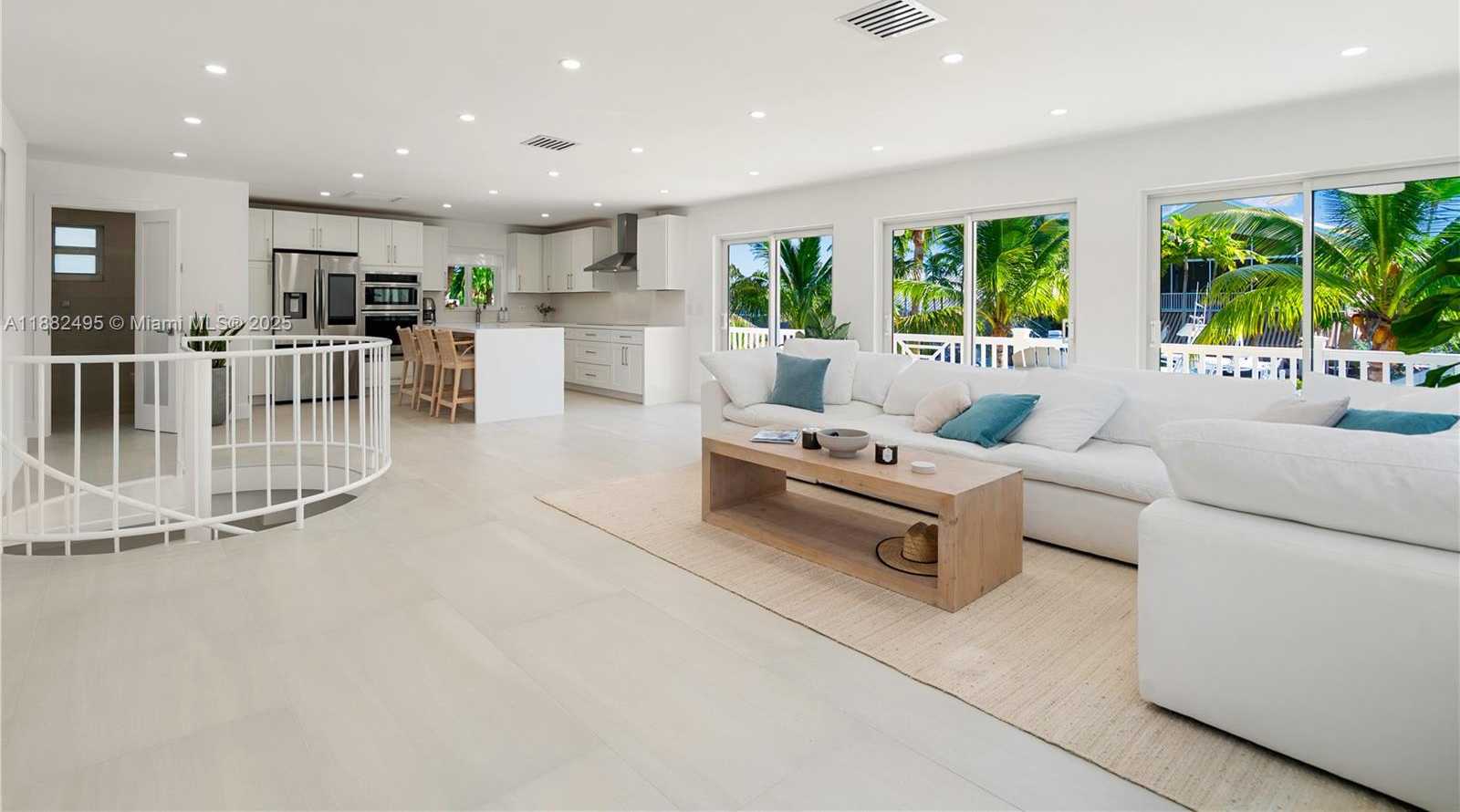 Small Image of 240 MOHAWK ST, Islamorada Number 8