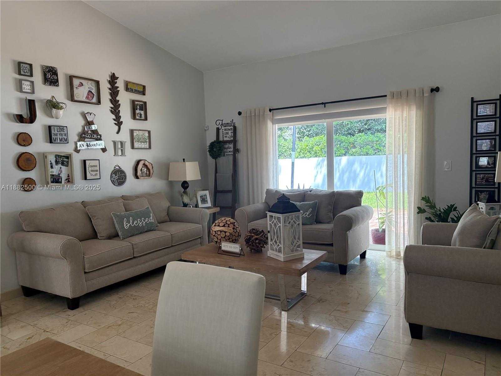 Small Image of 13221 SOUTH WEST 17TH CT, Miramar Number 10