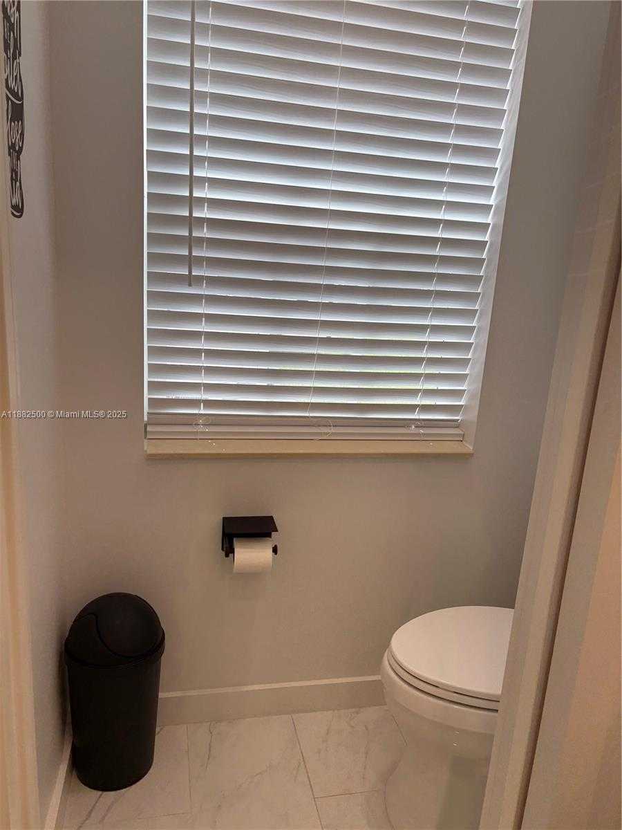 Small Image of 13221 SOUTH WEST 17TH CT, Miramar Number 16