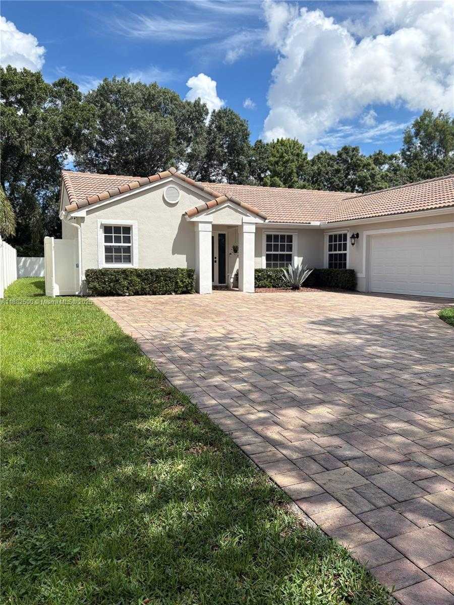 Small Image of 13221 SOUTH WEST 17TH CT, Miramar Number 2