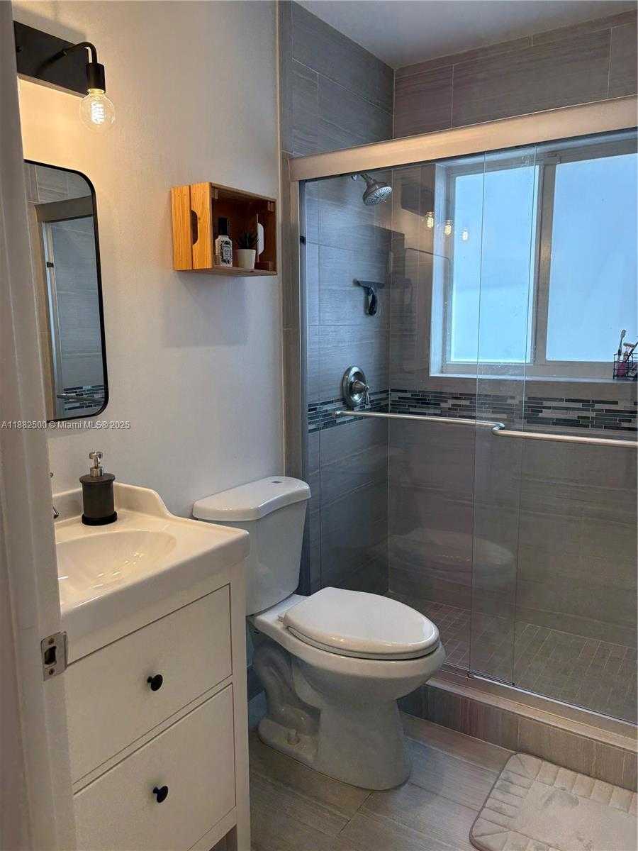 Small Image of 13221 SOUTH WEST 17TH CT, Miramar Number 21