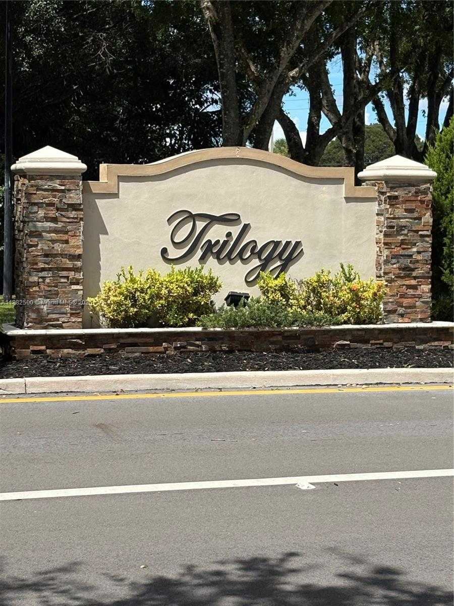 Small Image of 13221 SOUTH WEST 17TH CT, Miramar Number 3