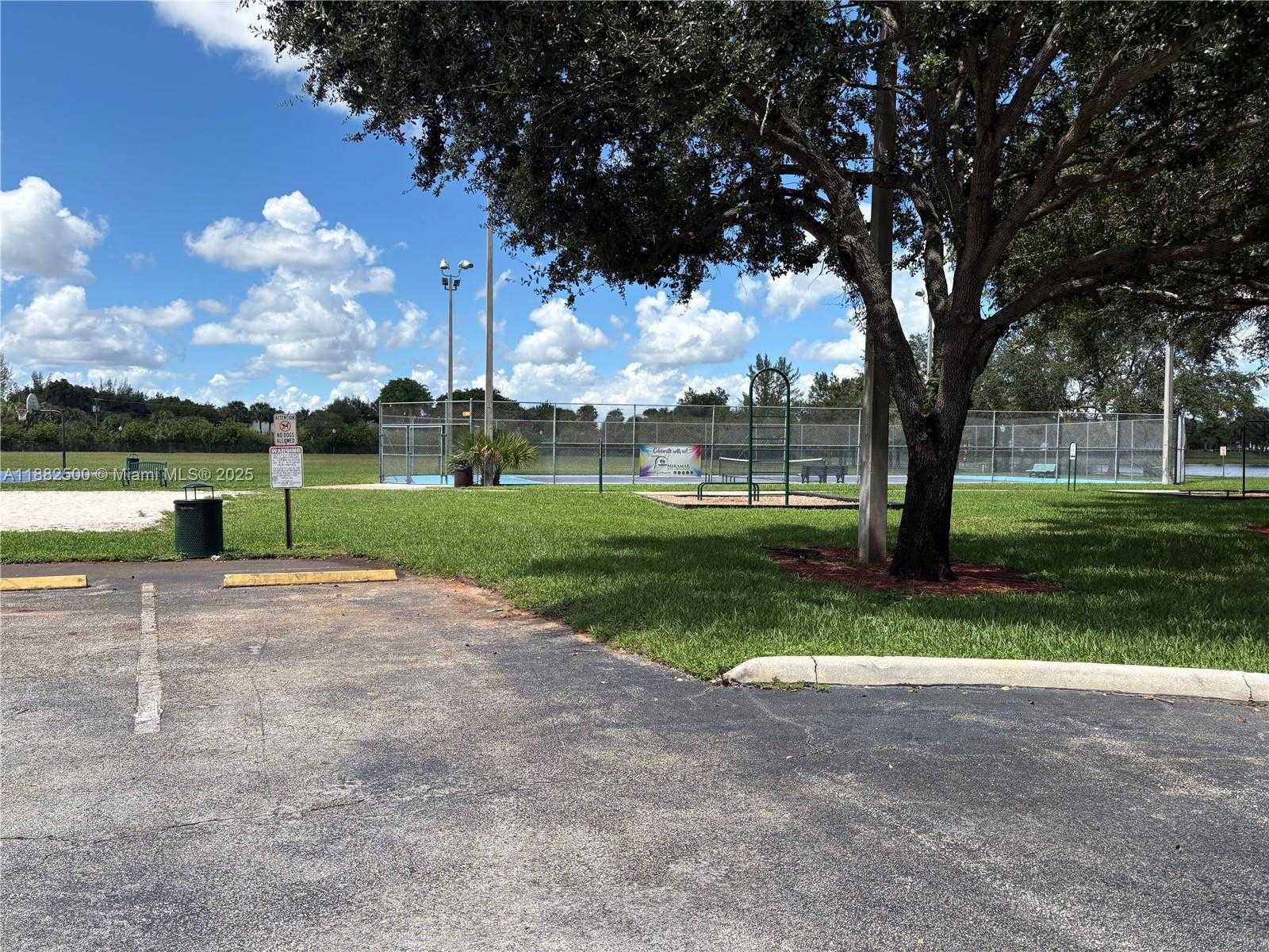Small Image of 13221 SOUTH WEST 17TH CT, Miramar Number 31