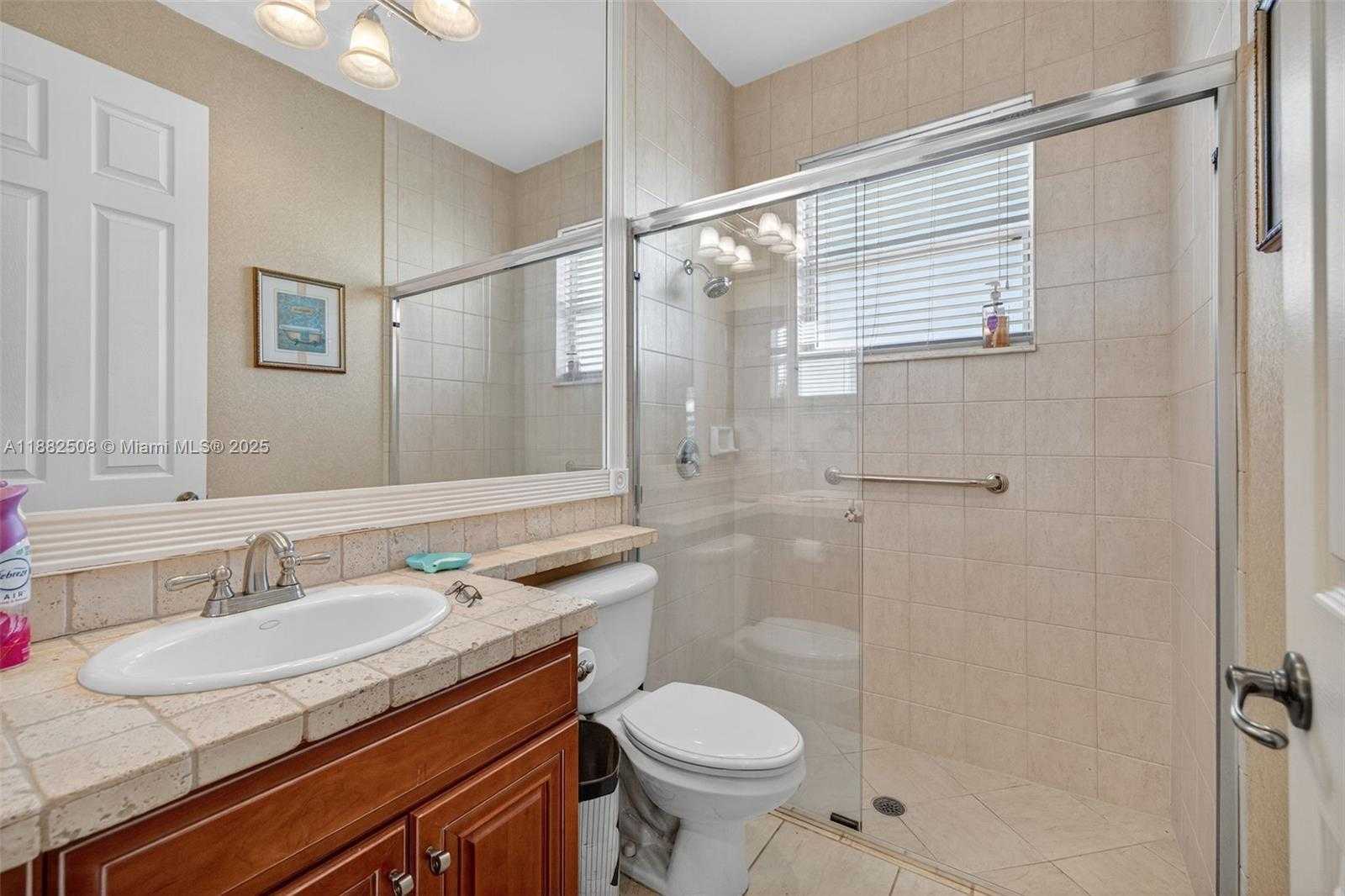 Small Image of 3792 CHURCHILL DOWNS DR, Davie Number 36