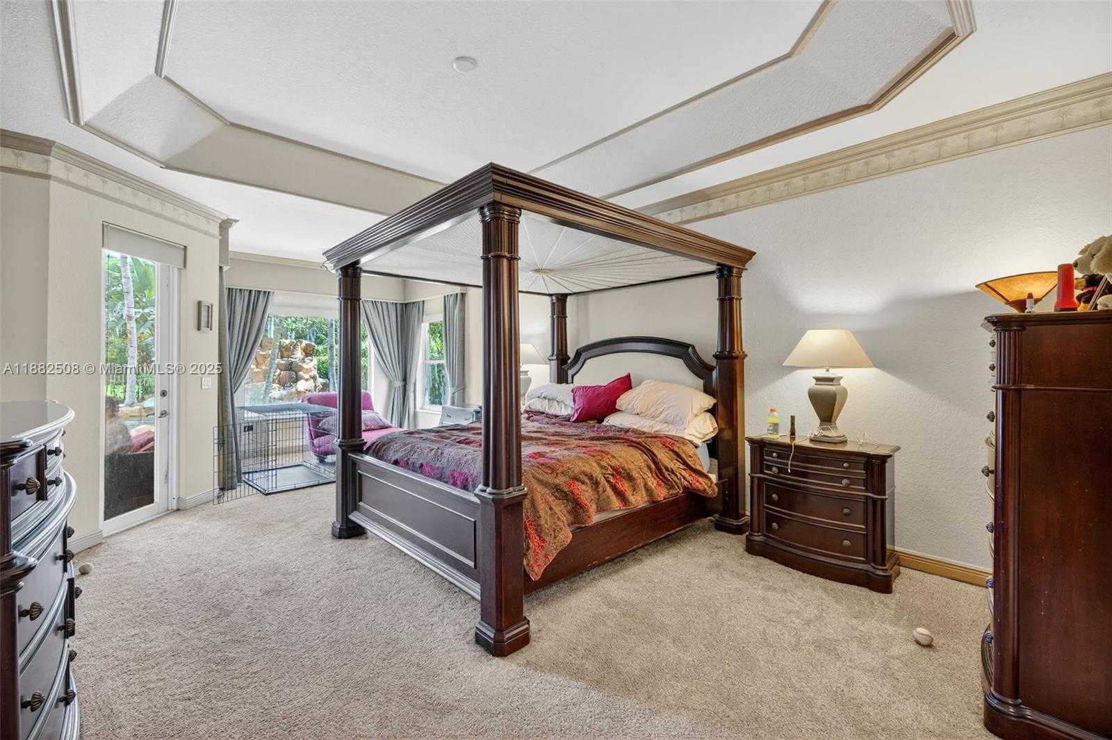 Small Image of 3792 CHURCHILL DOWNS DR, Davie Number 37