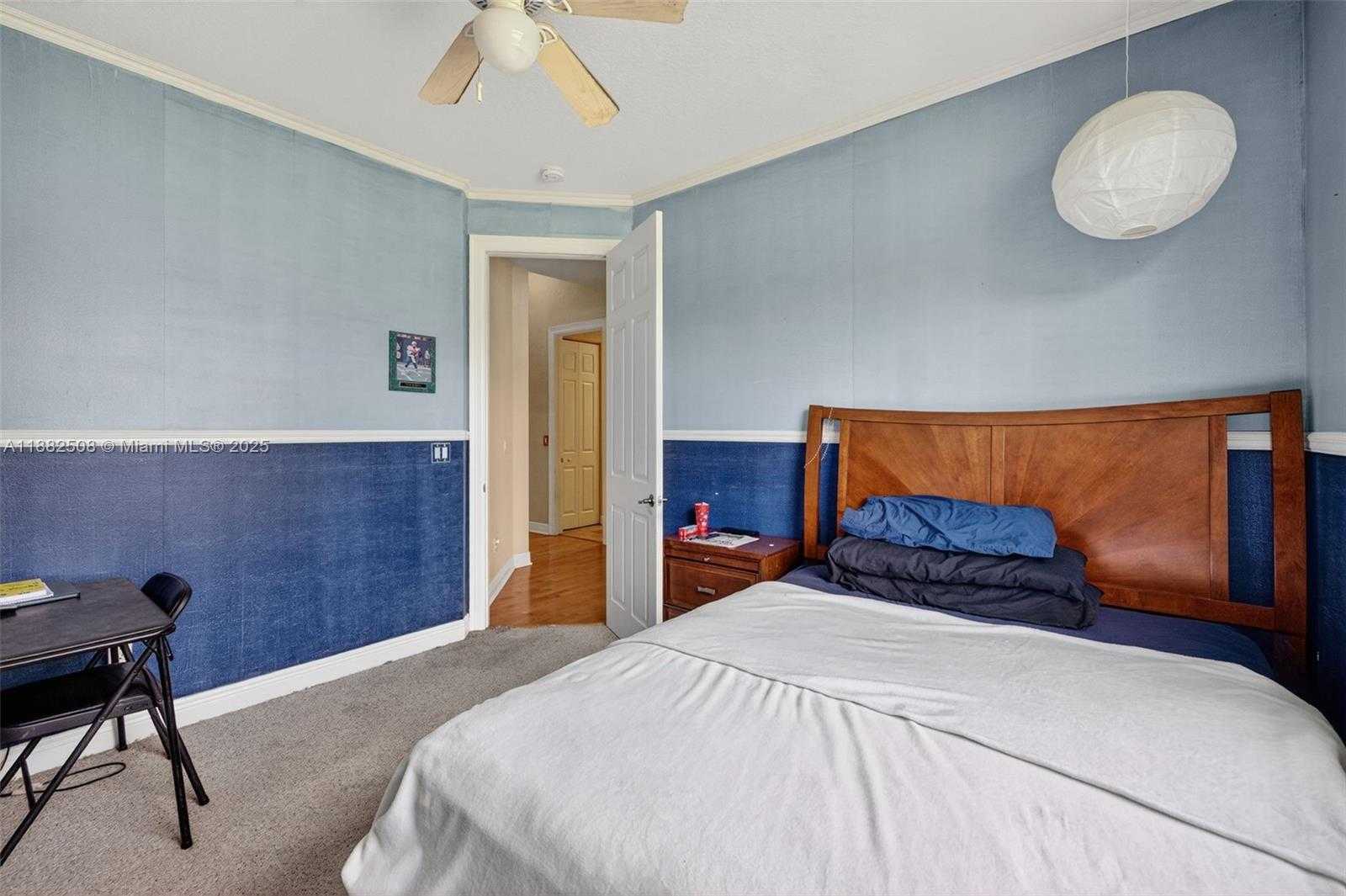 Small Image of 3792 CHURCHILL DOWNS DR, Davie Number 59