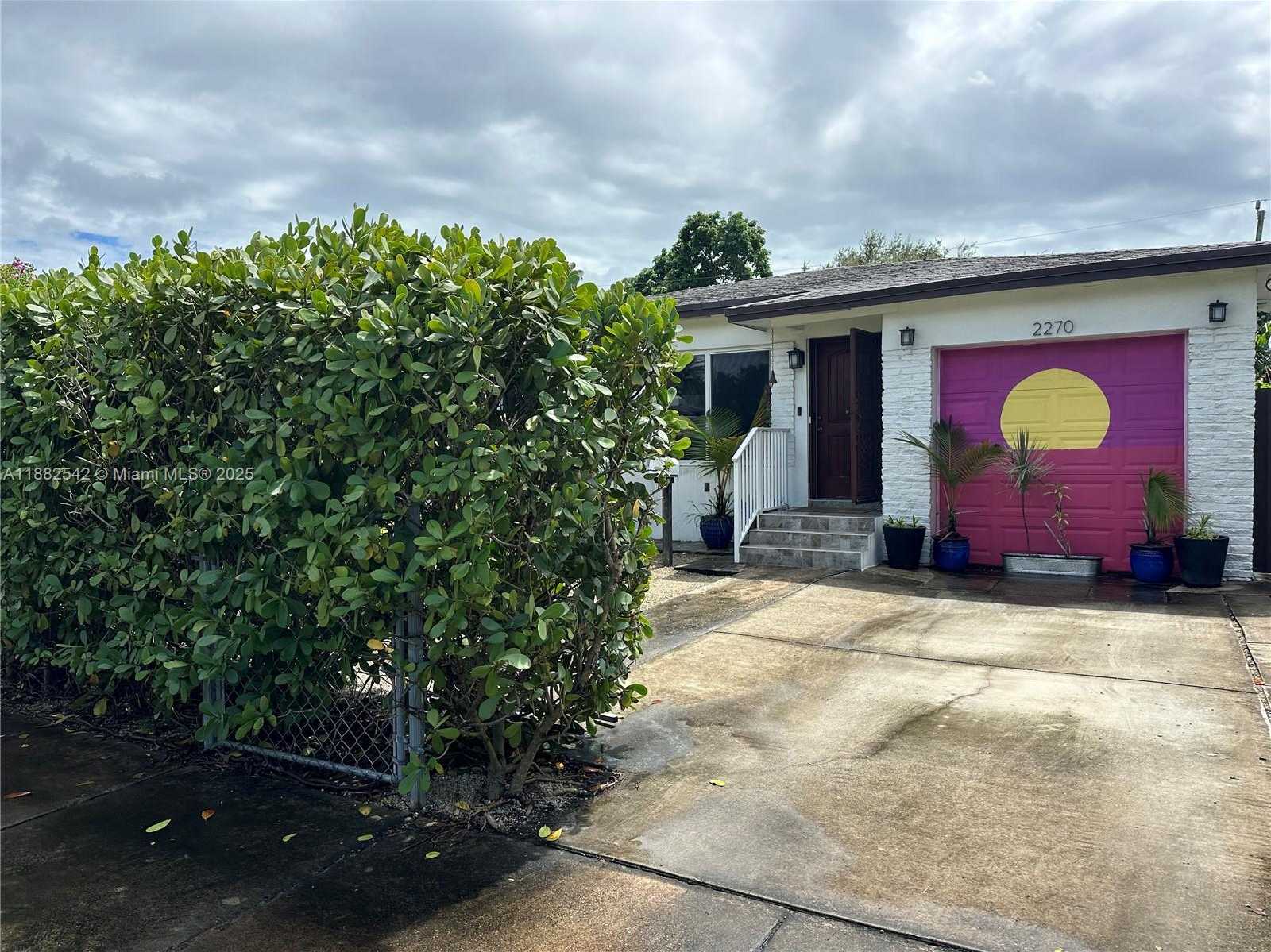 Small Image of 2270 SOUTH WEST 24TH ST, Miami Number 2