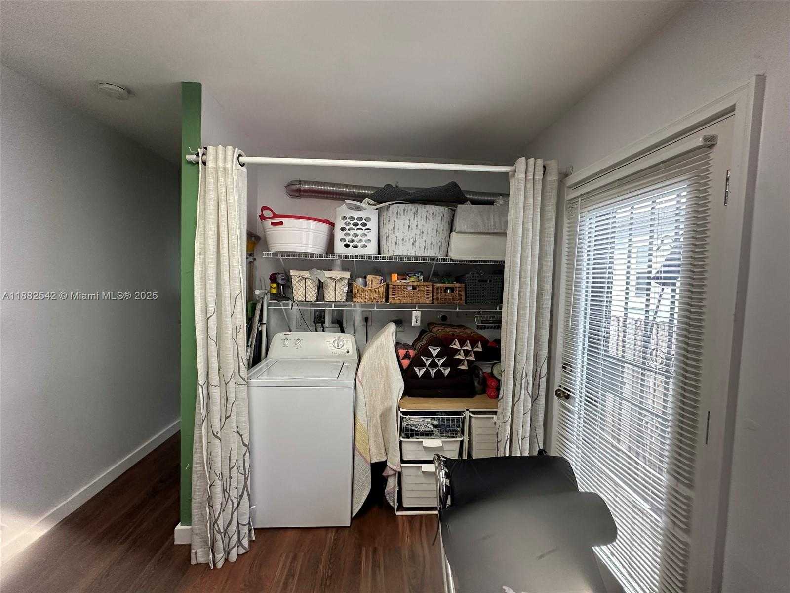 Small Image of 2270 SOUTH WEST 24TH ST, Miami Number 20