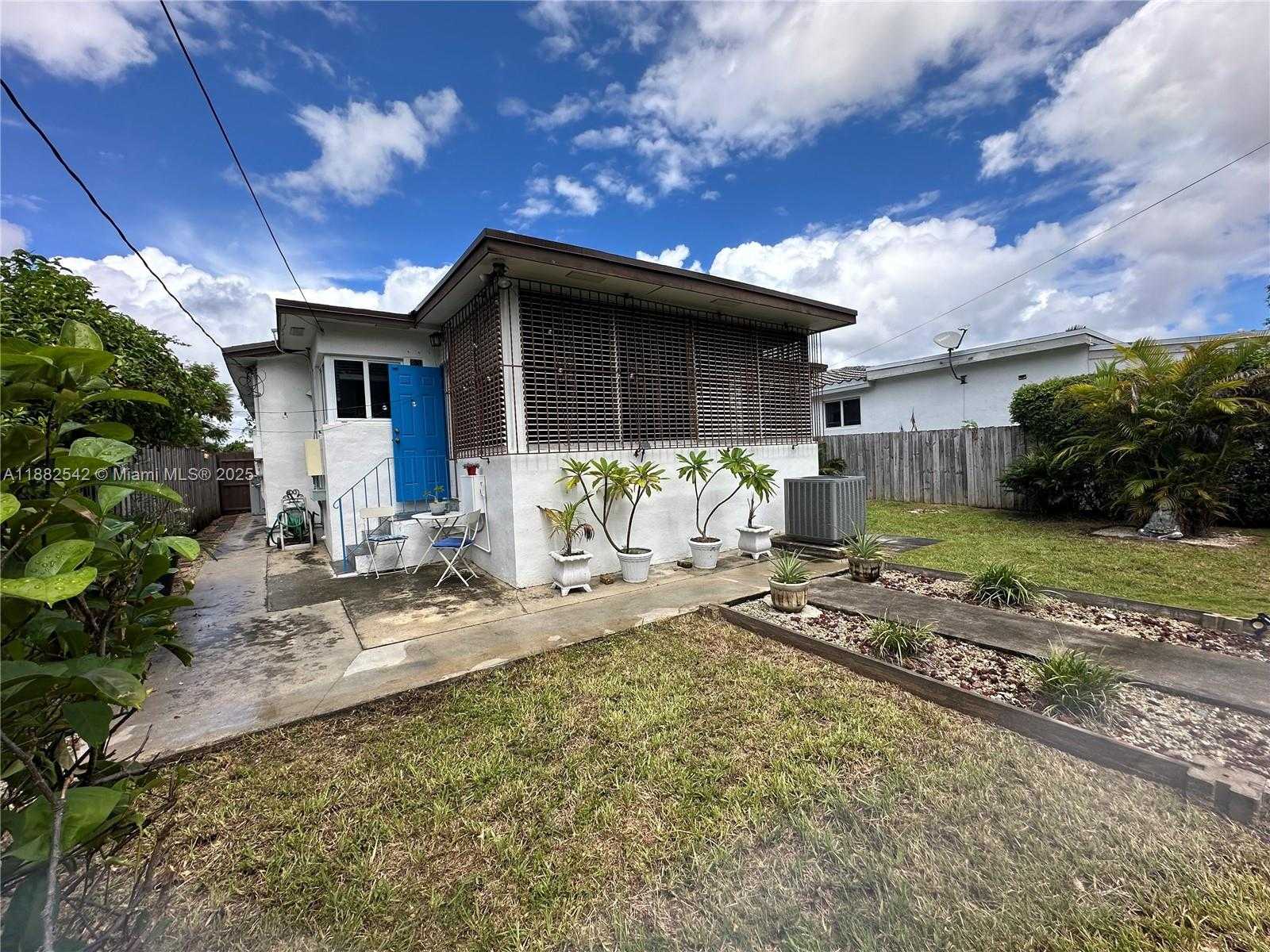 Small Image of 2270 SOUTH WEST 24TH ST, Miami Number 23