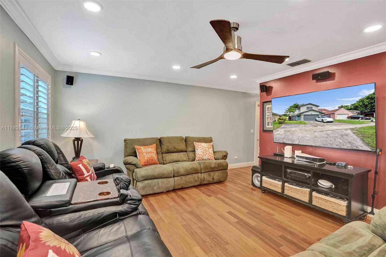 Small Image of 7859 NW 50TH ST, Lauderhill Number 14