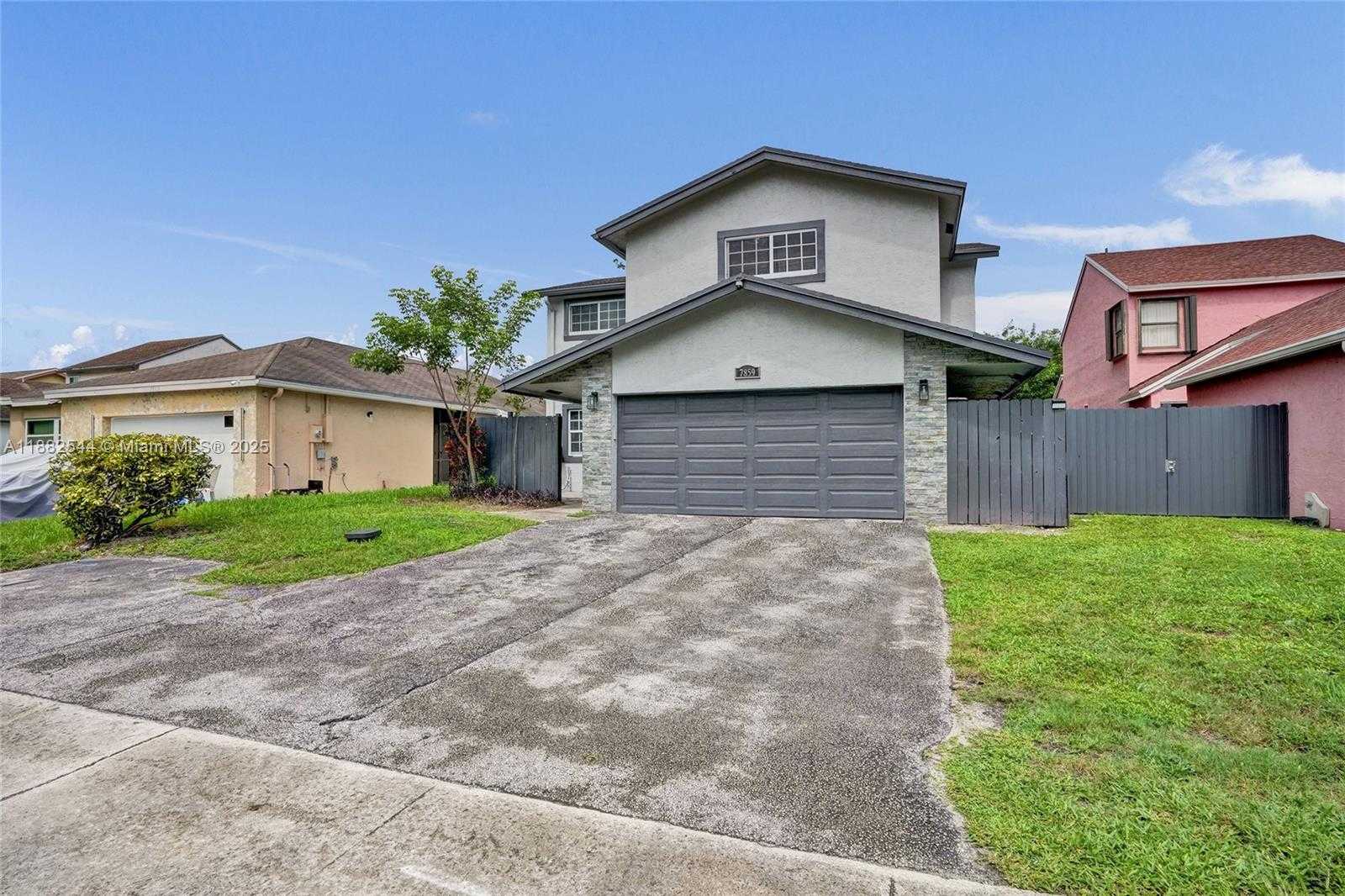 Small Image of 7859 NW 50TH ST, Lauderhill Number 2