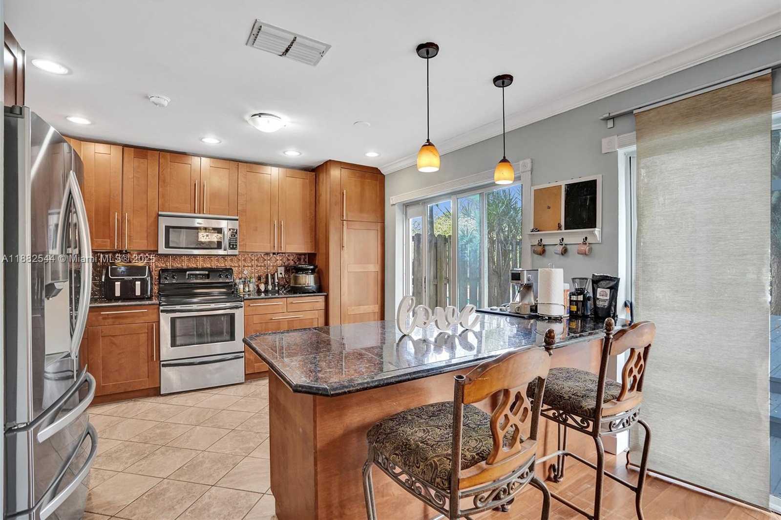 Small Image of 7859 NW 50TH ST, Lauderhill Number 4