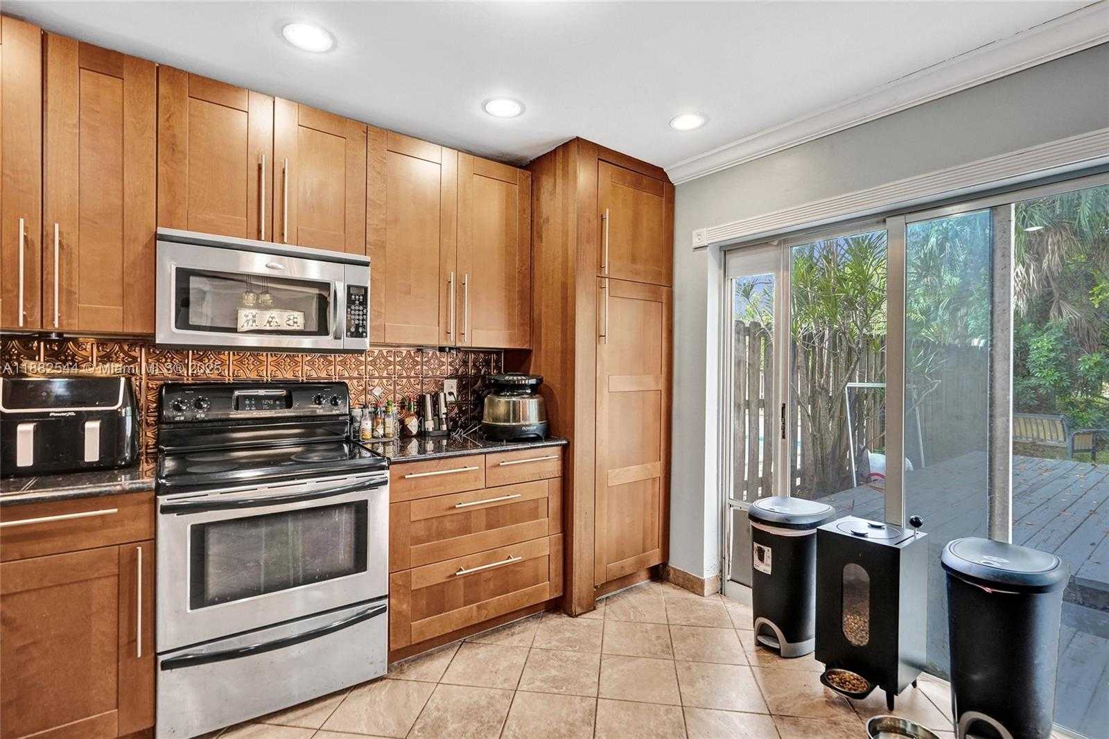 Small Image of 7859 NW 50TH ST, Lauderhill Number 7