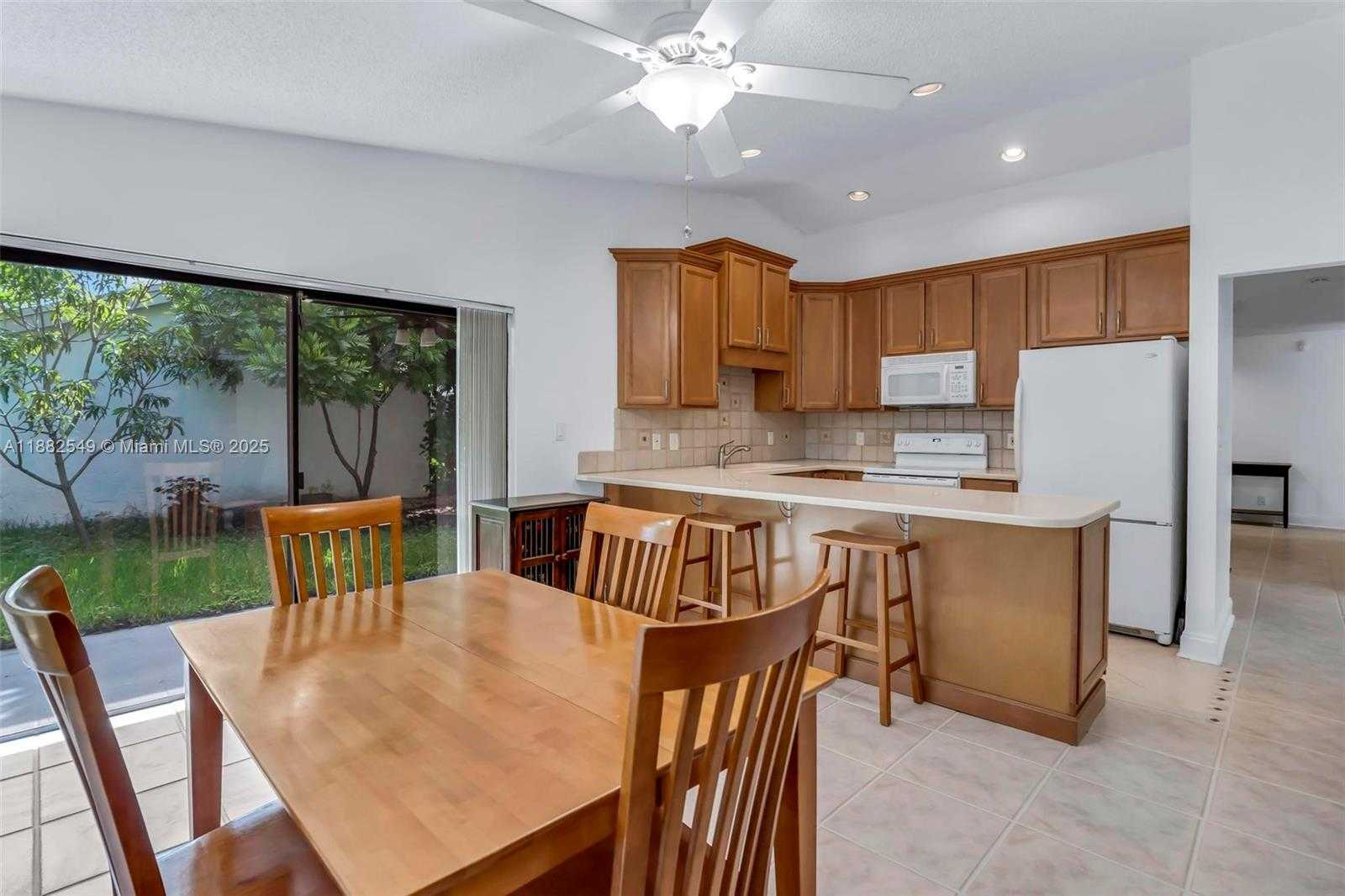 Small Image of 990 NORTH WEST 89TH AVE, Plantation Number 10