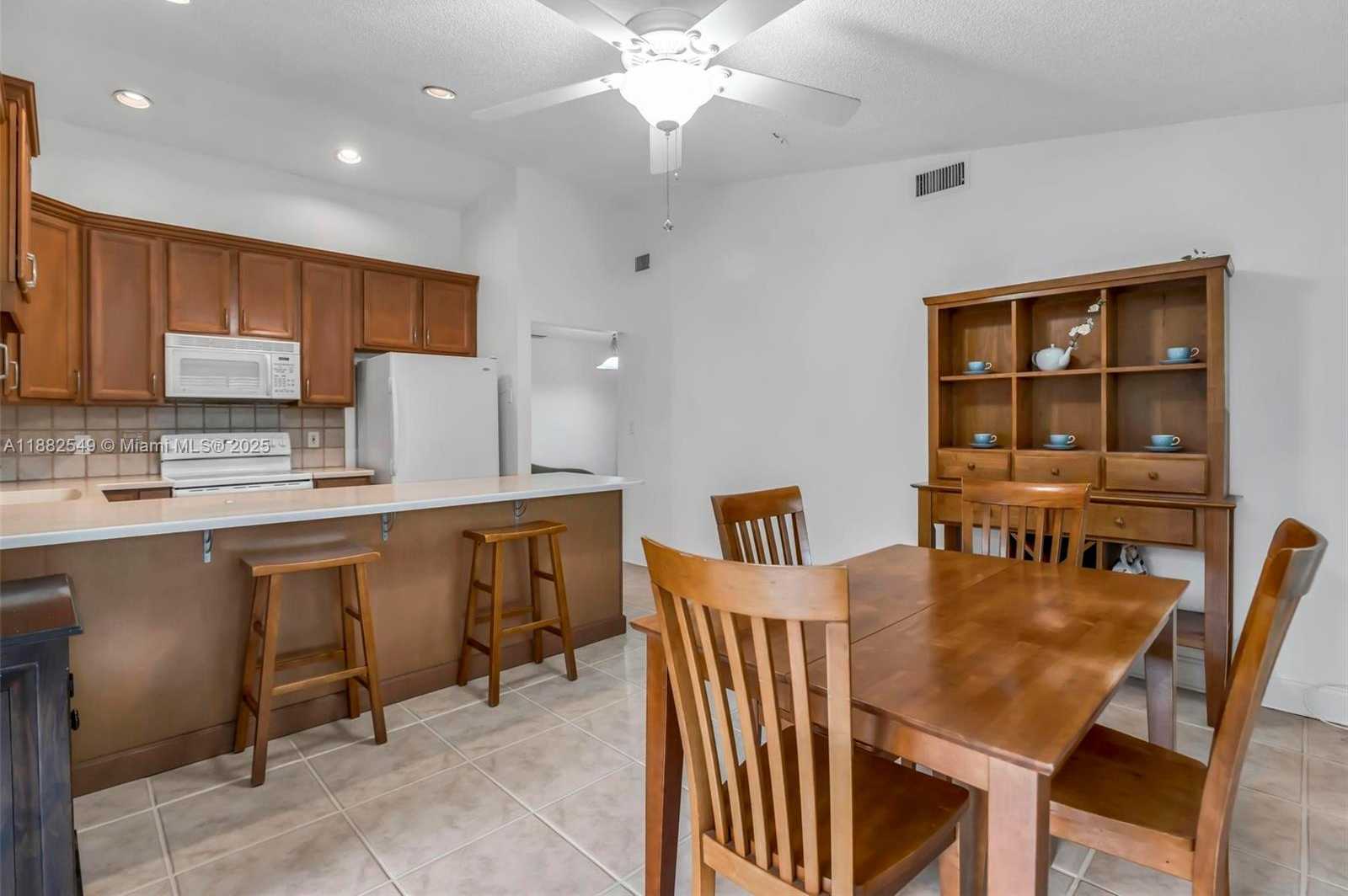 Small Image of 990 NORTH WEST 89TH AVE, Plantation Number 13