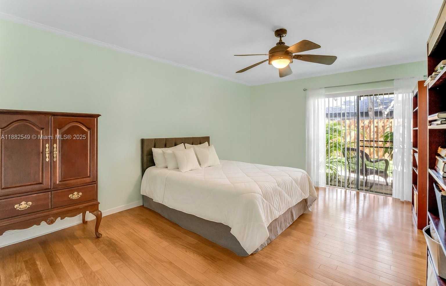 Small Image of 990 NORTH WEST 89TH AVE, Plantation Number 18