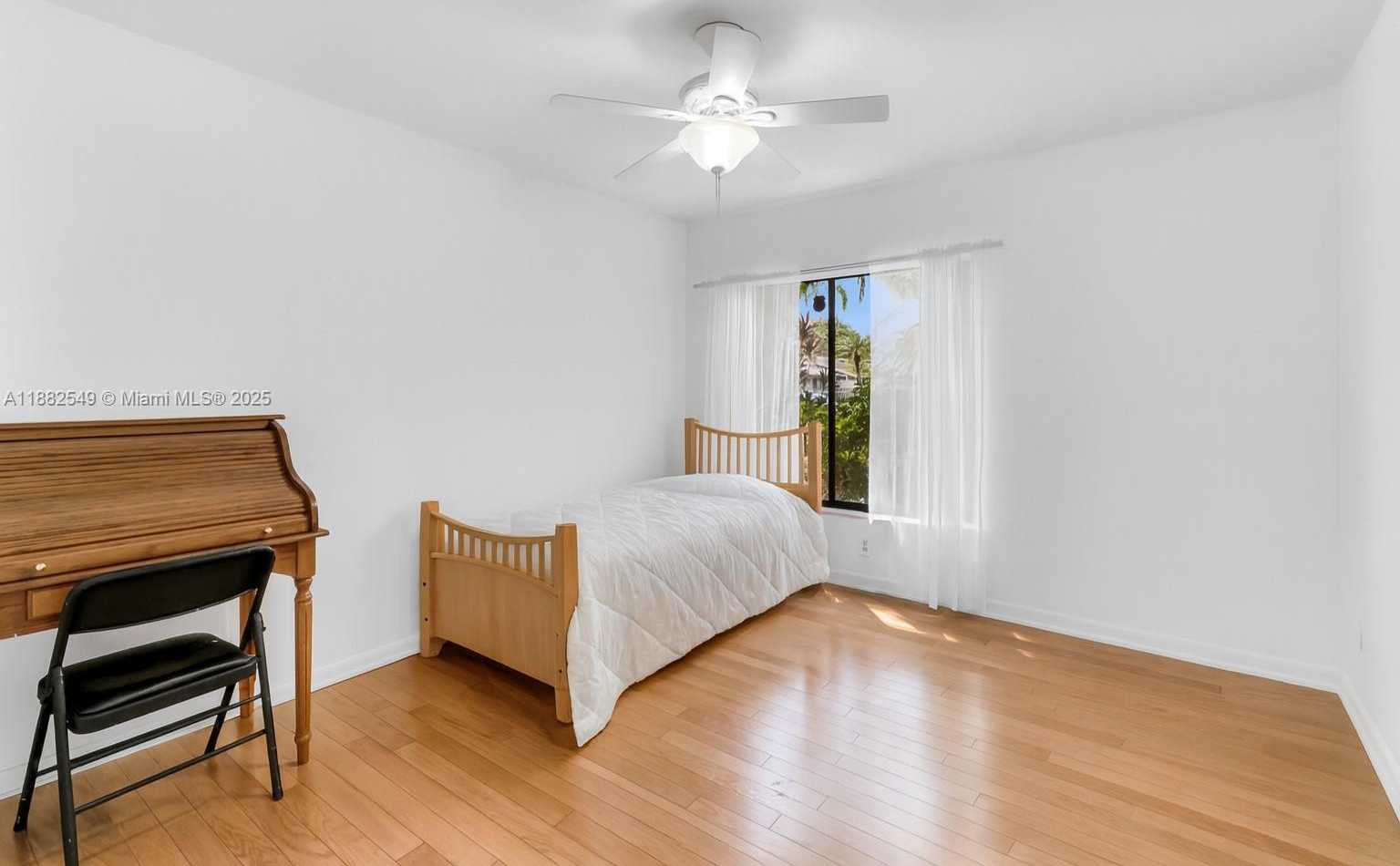 Small Image of 990 NORTH WEST 89TH AVE, Plantation Number 23