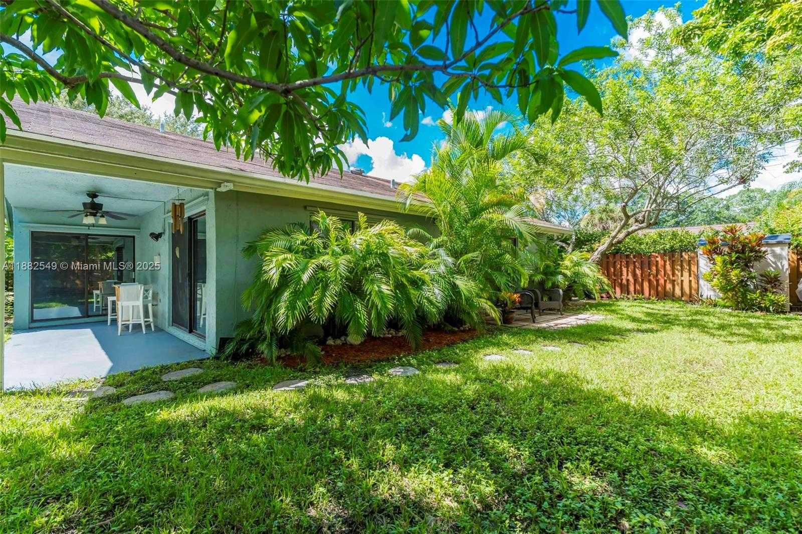 Small Image of 990 NORTH WEST 89TH AVE, Plantation Number 29