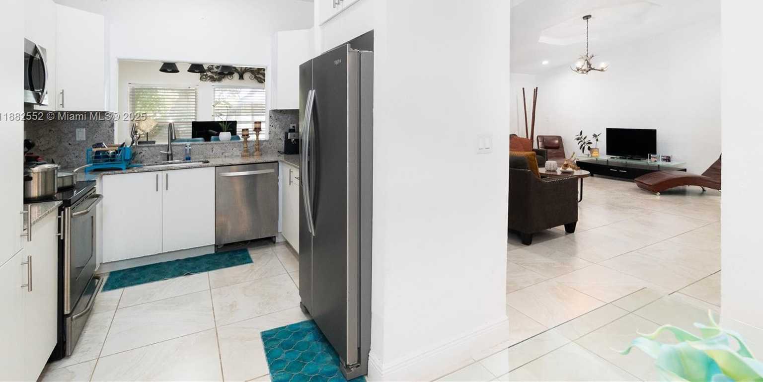 Small Image of 10013 SOUTH WEST 218TH ST, Cutler Bay Number 15