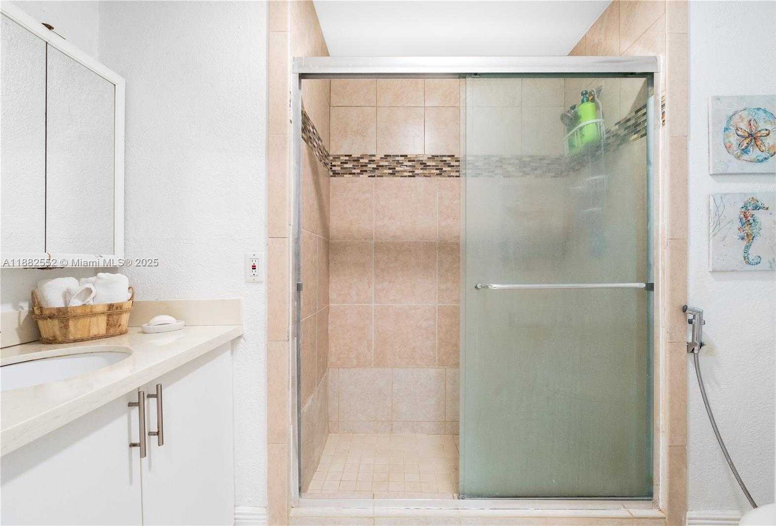 Small Image of 10013 SOUTH WEST 218TH ST, Cutler Bay Number 25