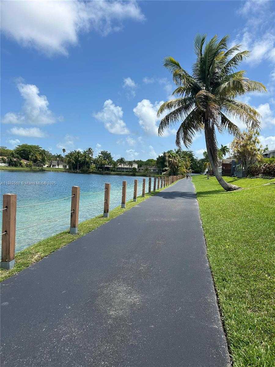 Small Image of 10013 SOUTH WEST 218TH ST, Cutler Bay Number 3