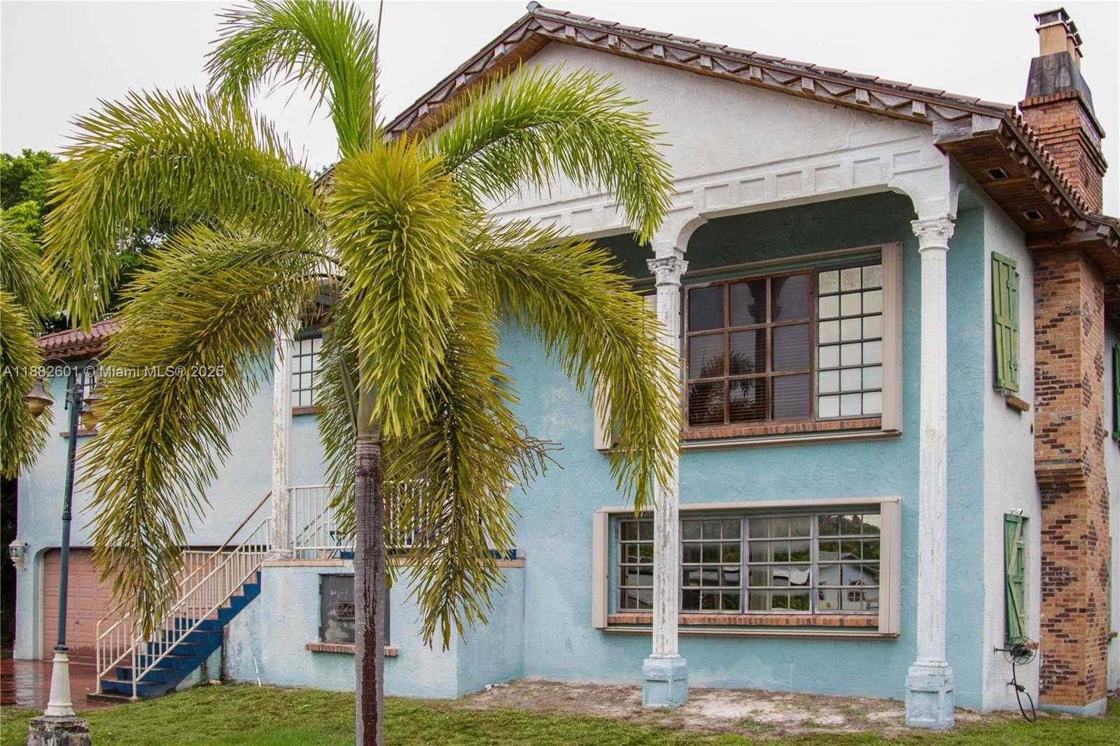 Small Image of 2051 NORTH WEST 179TH ST, Miami Gardens Number 2