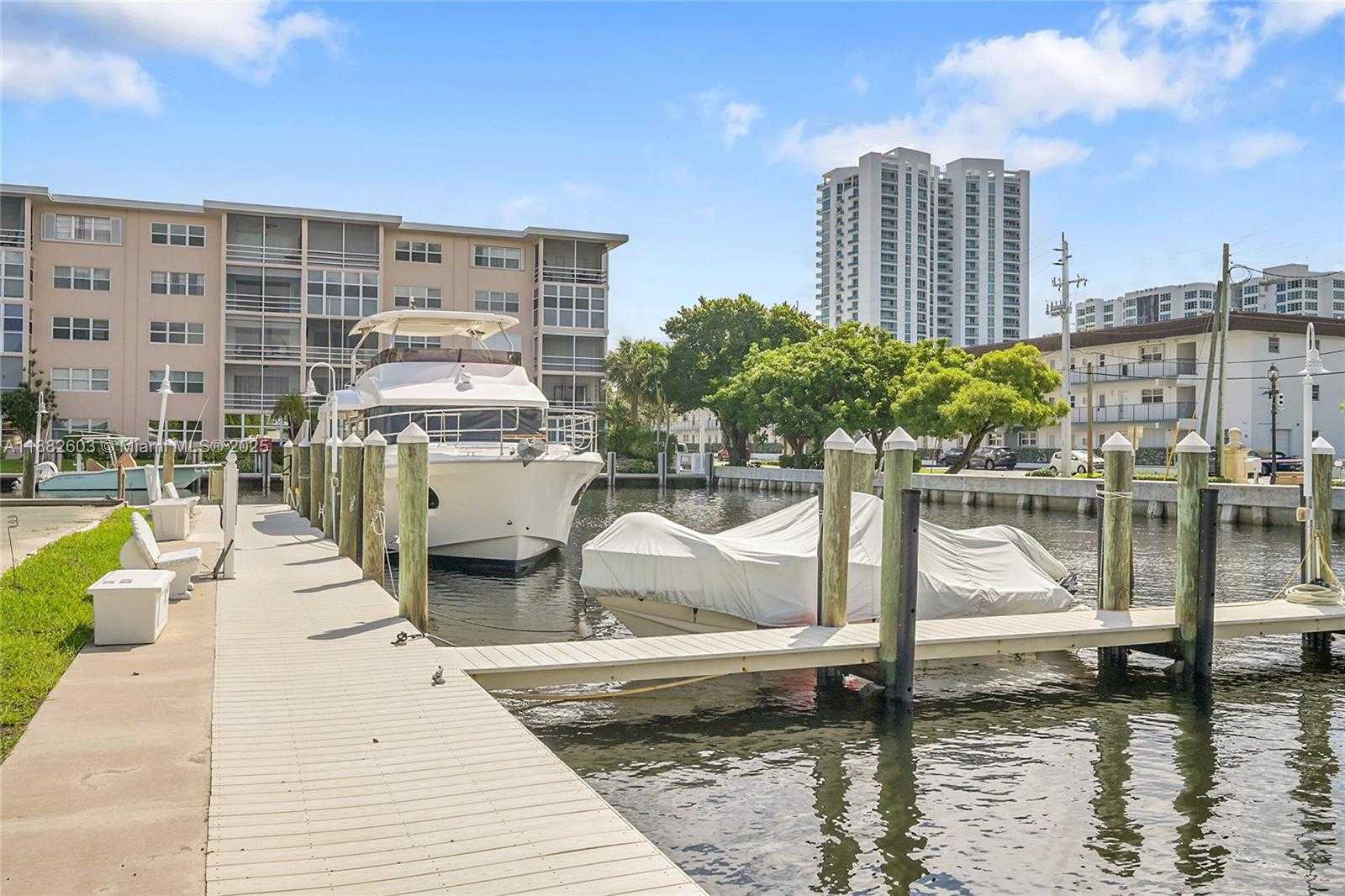 Small Image of 1431 SOUTH OCEAN BLVD #85, Lauderdale By The Sea Number 25
