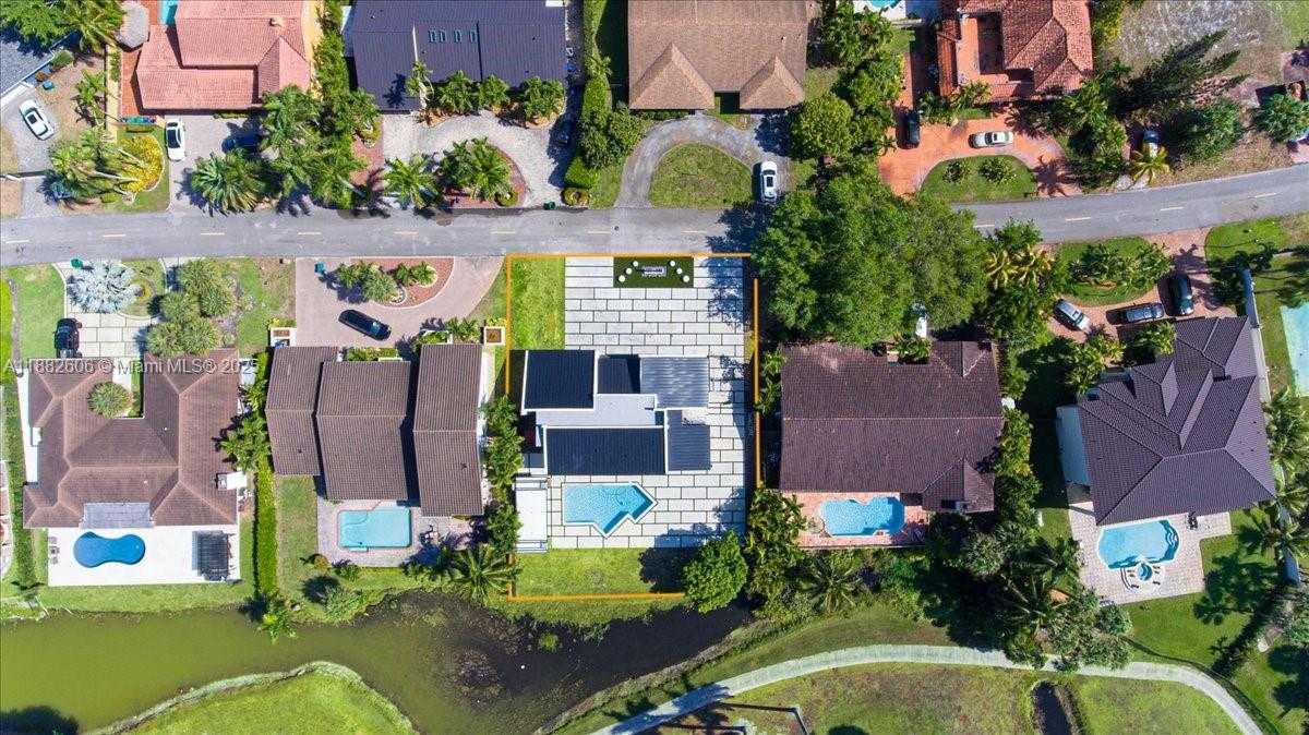 Small Image of 7220 NORTH OAKMONT DR, Hialeah Number 31