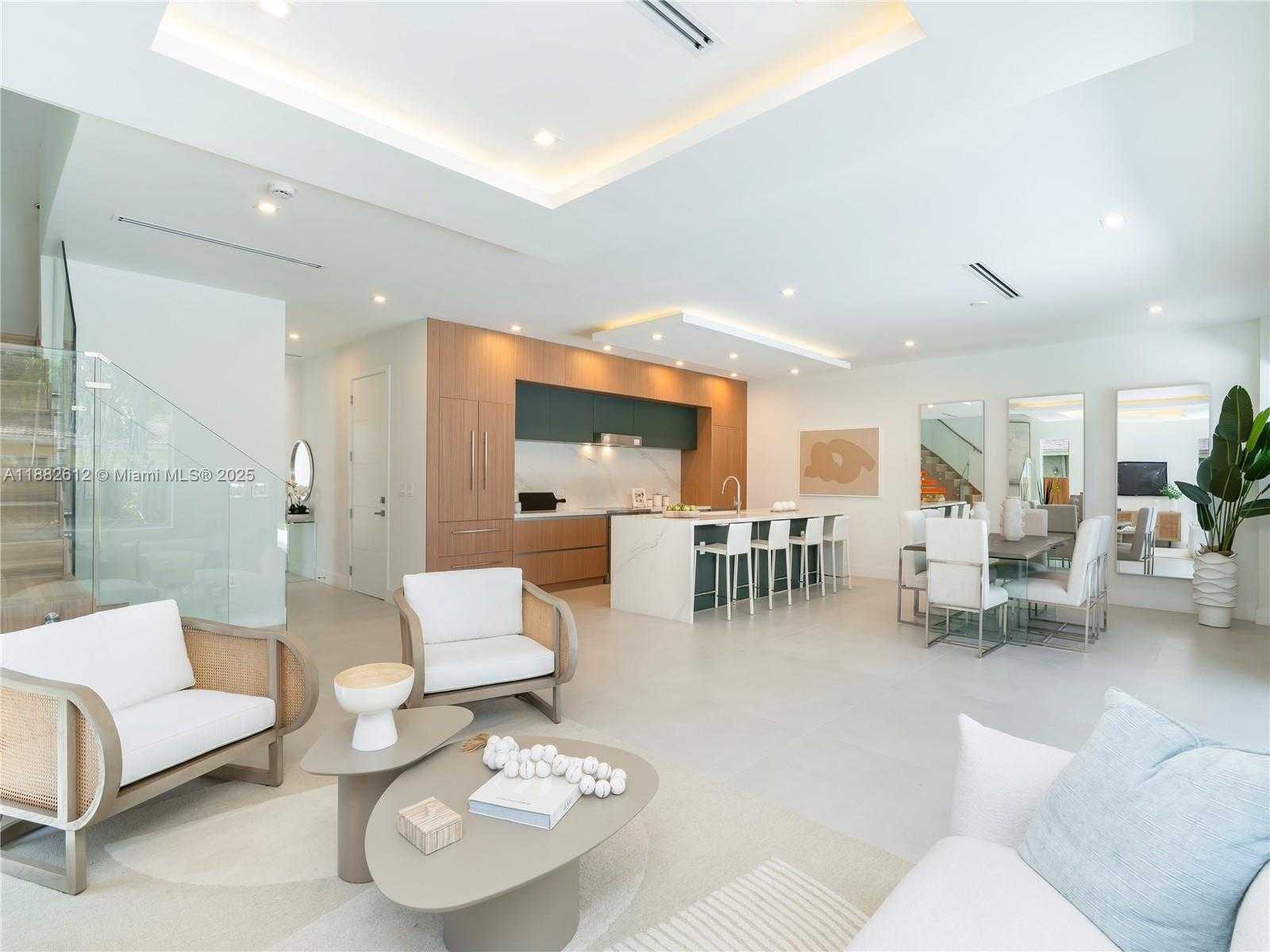 Small Image of 736 NORTH EAST 14TH AVE, Fort Lauderdale Number 9