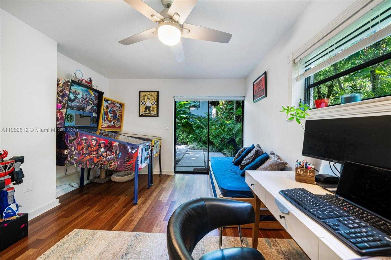 Small Image of 4141 PAMONA AVE, Miami Number 29