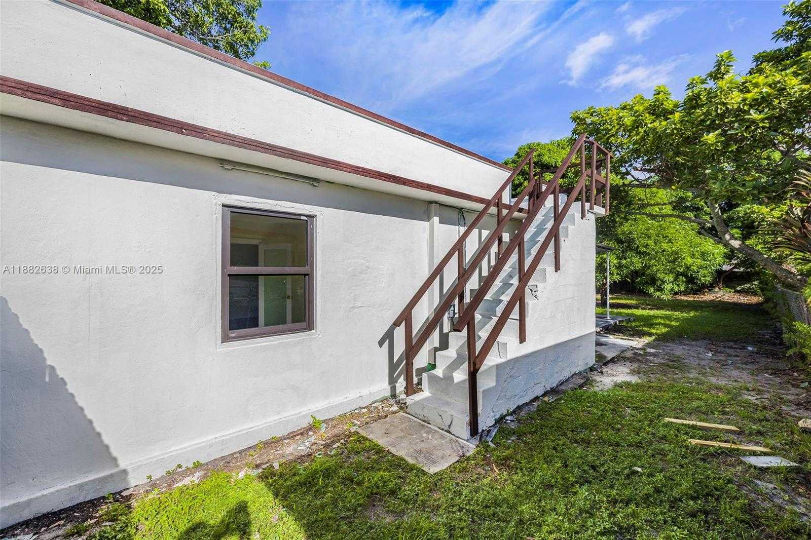 Small Image of 783 EAST 17TH ST, Hialeah Number 19