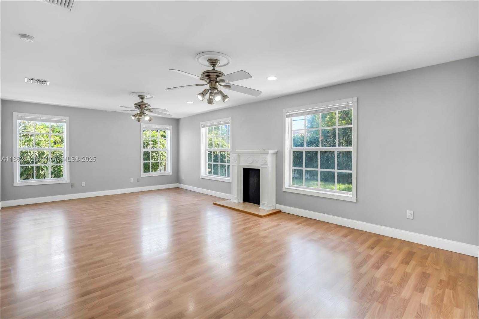 Small Image of 350 190TH ST, Sunny Isles Beach Number 11