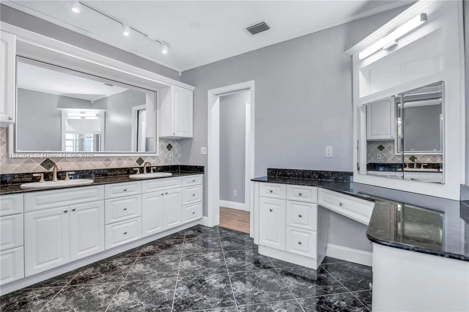Small Image of 350 190TH ST, Sunny Isles Beach Number 17