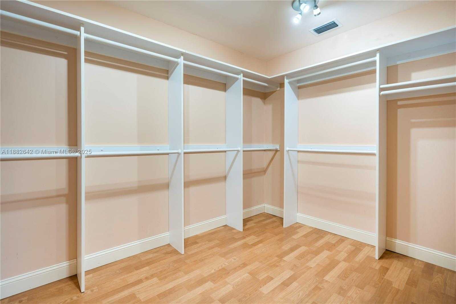 Small Image of 350 190TH ST, Sunny Isles Beach Number 26