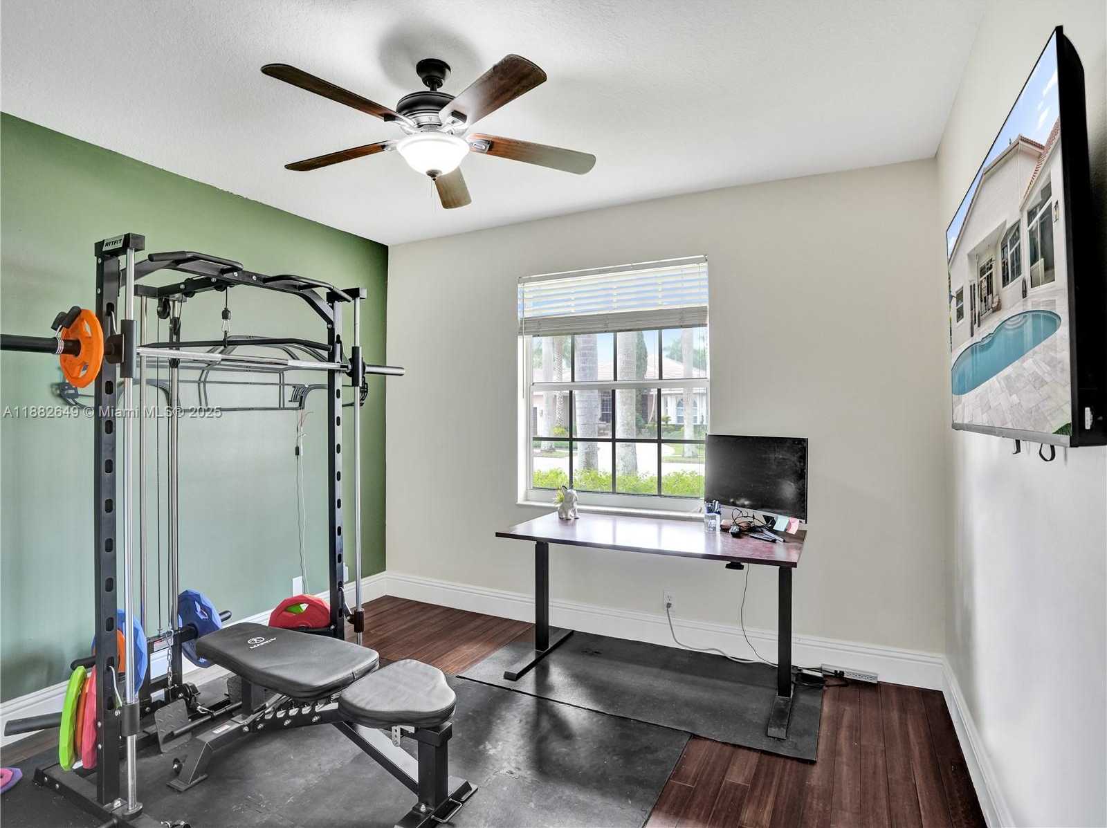 Small Image of 2496 EAGLE RUN DRIVE, Weston Number 19