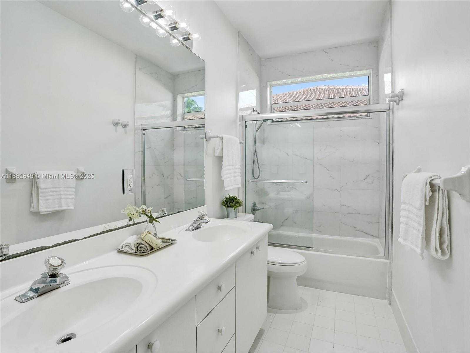Small Image of 2496 EAGLE RUN DRIVE, Weston Number 22