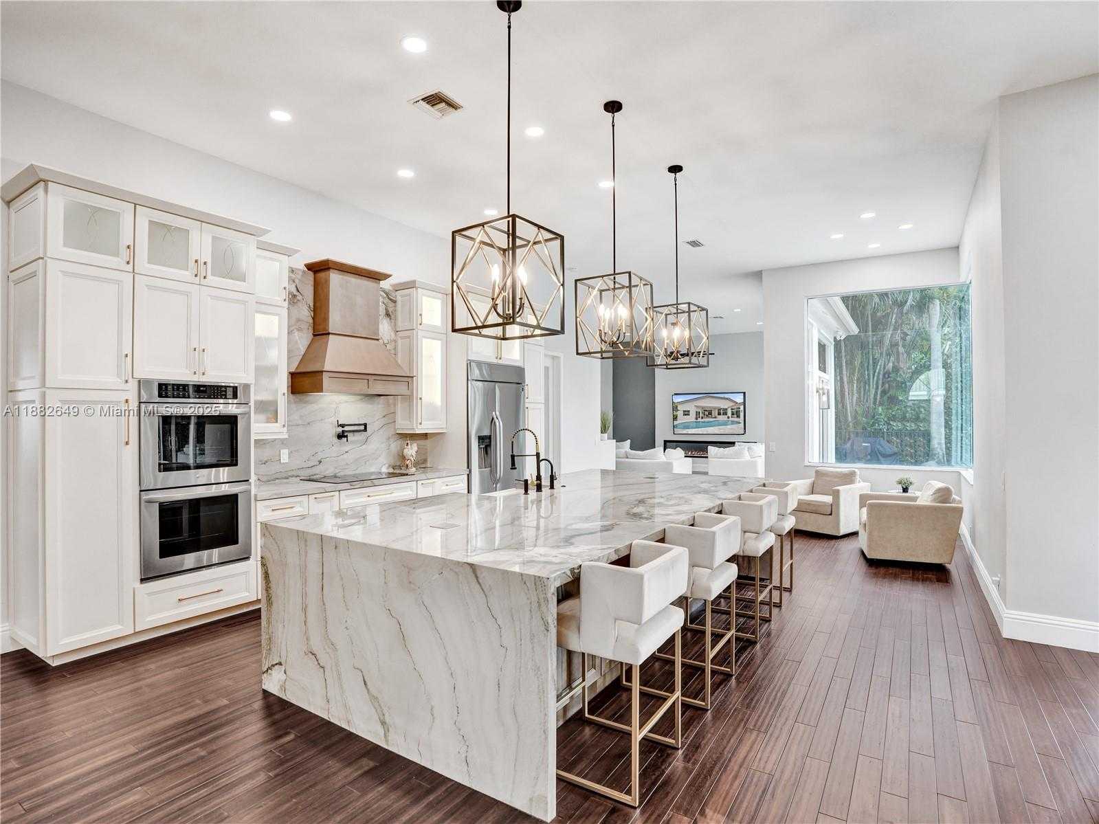 Small Image of 2496 EAGLE RUN DRIVE, Weston Number 25